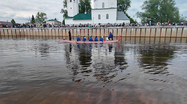 Более 20 тысяч человек посетили фестиваль «Русская Венеция» в Холуе
